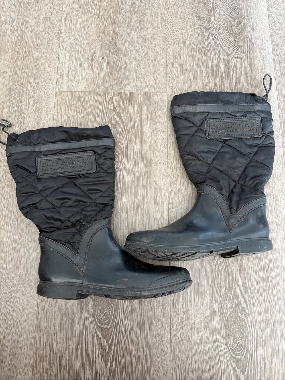 Burberry rainboots